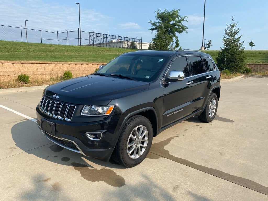 Used 2014 Jeep Grand Cherokee Limited with VIN 1C4RJFBG3EC408905 for sale in Kansas City